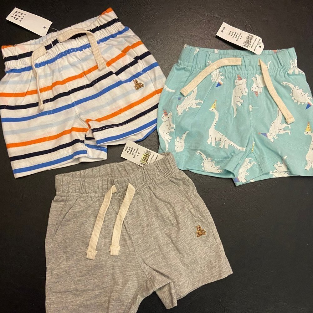 Bundle of Three Boy's Baby GAP Shorts - Size 3-6M - NWT